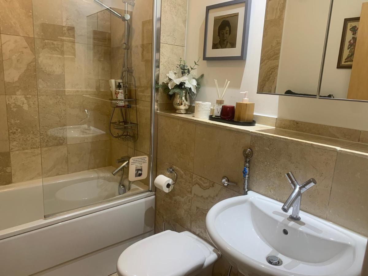 Leeds City Centre Luxury 2 Bed Apartment Sleeps 6 Fantastic Views Luaran gambar